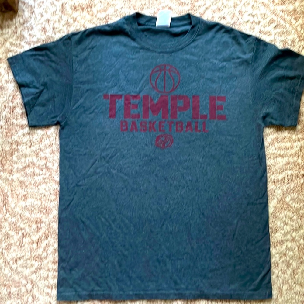 Temple basketball Gildan shirt size M